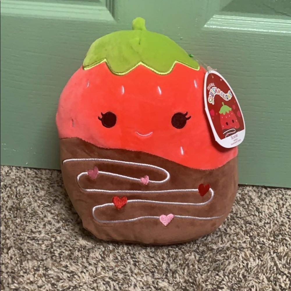 Scarlet the Strawberry (Valentines edition)